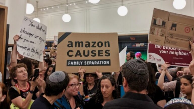 Jewish protestors at Amazon store