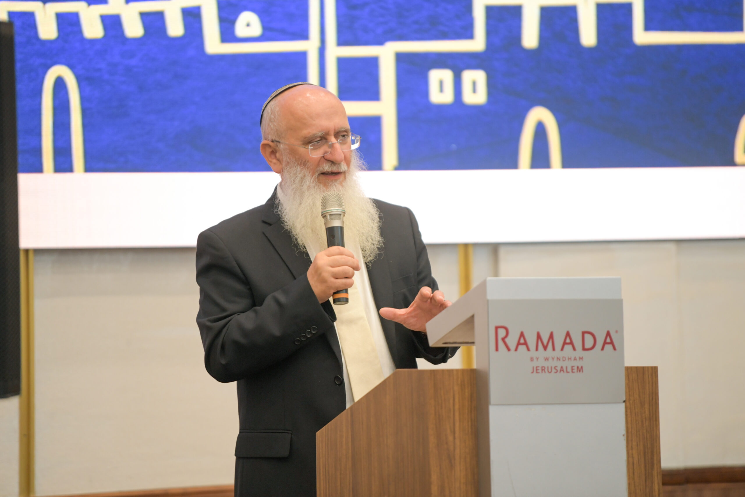 Rav Oury Cherki at the Brit Olam gala dinner